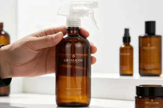Why Top Brands Use Amber Glass Bottles for Skin Toner